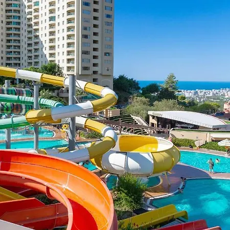 Gold 2+1 Main Building With Free Aquapark Apartment