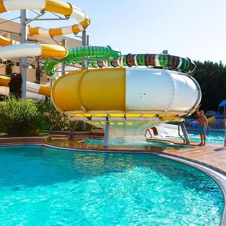 Gold 2+1 Main Building With Free Aquapark Apartment