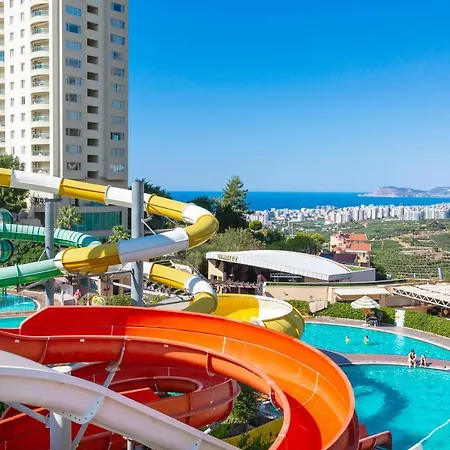 Gold 2+1 Main Building With Free Aquapark *