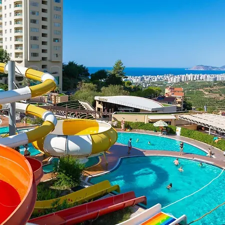 Gold 2+1 Main Building With Free Aquapark