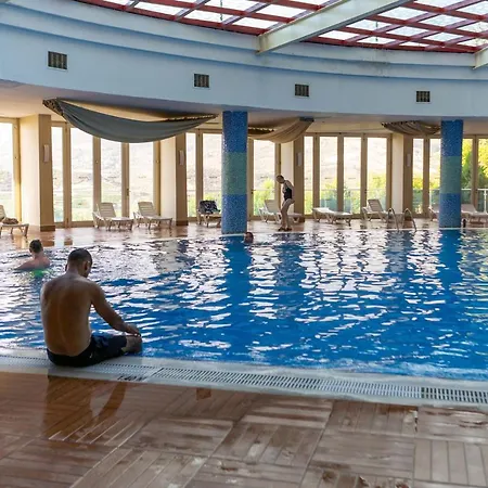 Gold 2+1 Main Building With Free Aquapark Alanya