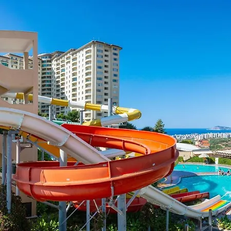 Gold 2+1 Main Building With Free Aquapark