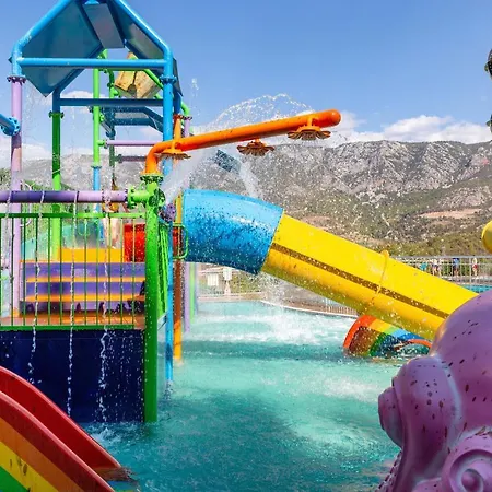 Apartment Gold 2+1 Main Building With Free Aquapark Alanya