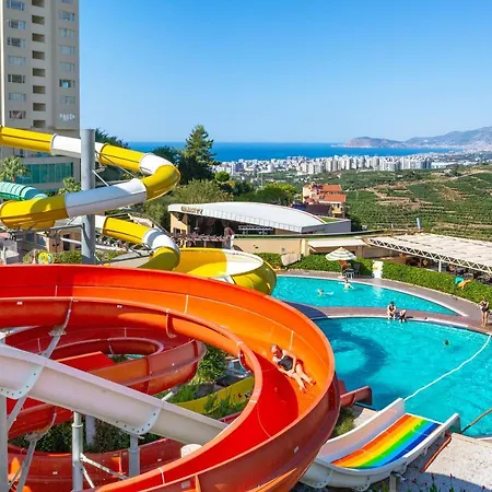 Gold 2+1 Main Building With Free Aquapark Apartment Alanya